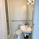 Thomas Guest house