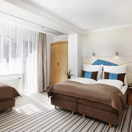 Thomas Guest house
